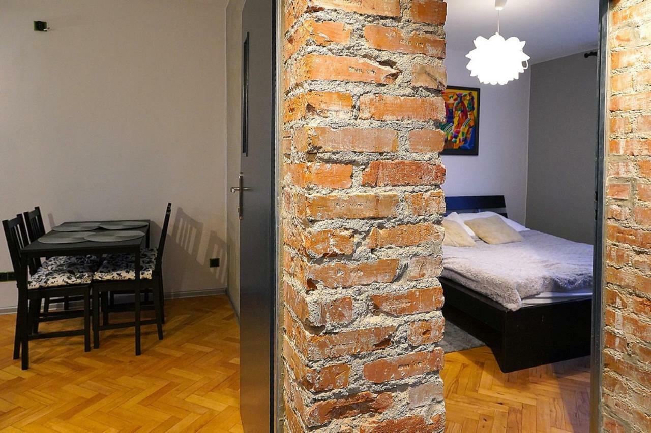 Daniell Apartment 소포트 외부 사진
